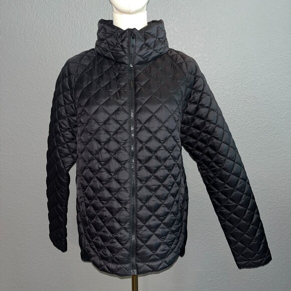 ATHLETA WHISPER FEATHERLESS PUFFER JACKET - DIAMOND QUILTING - BLACK - NWOT - M - Picture 1 of 13